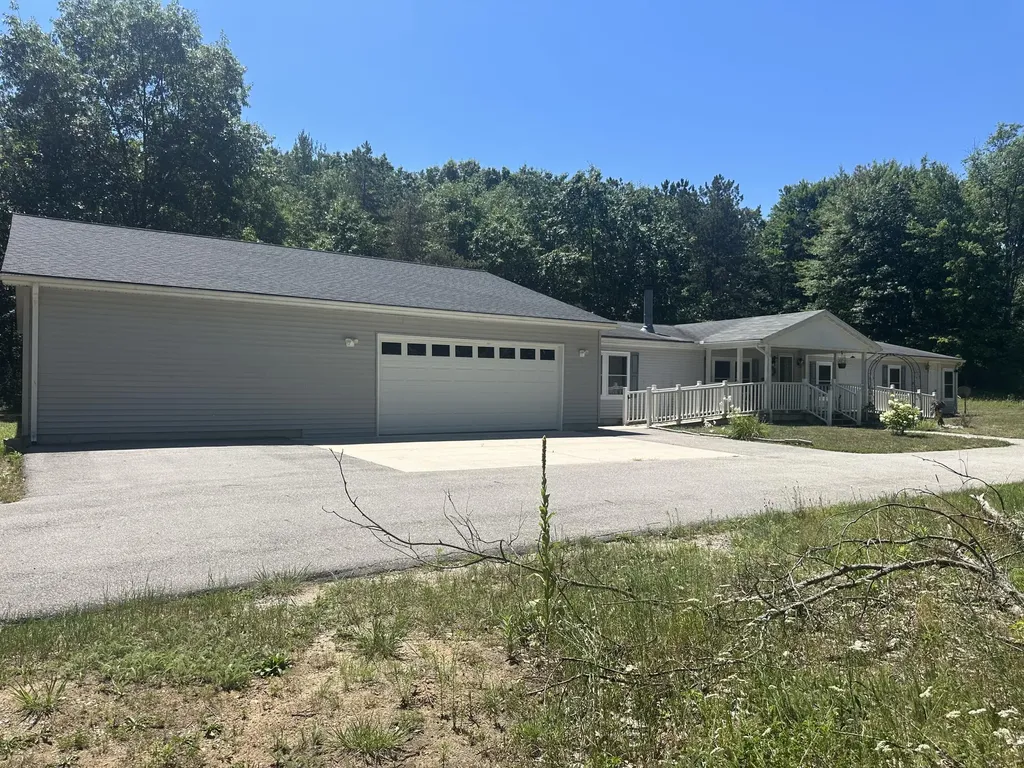 4932 E Polk Street Norwich Township MI 49349