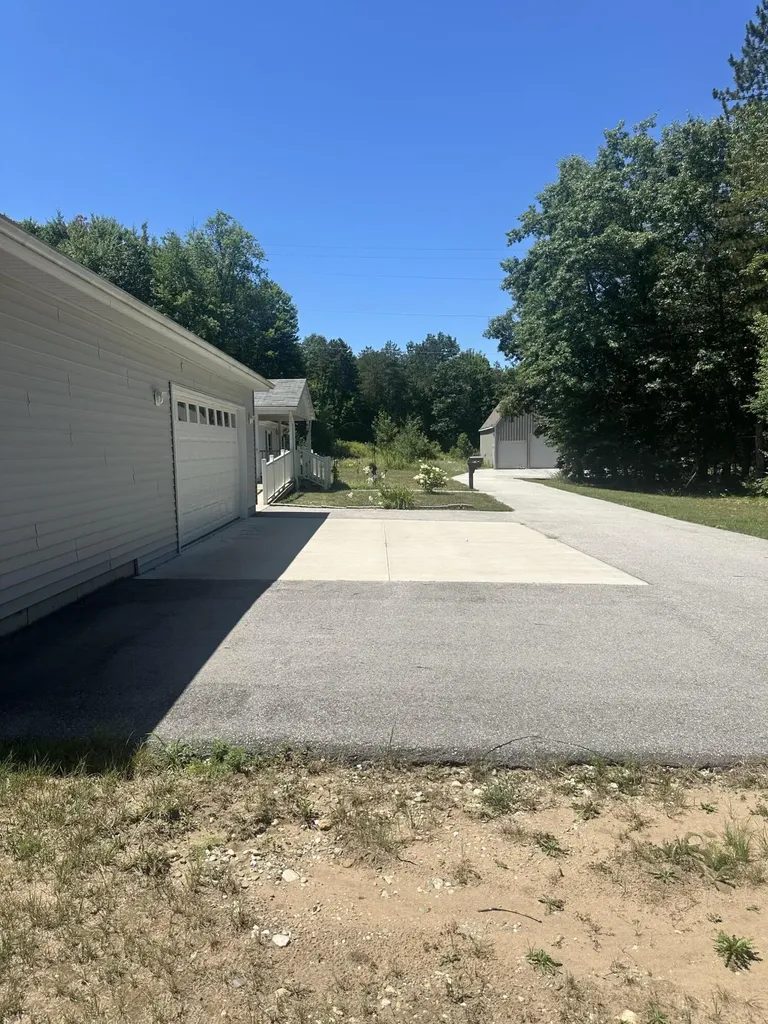 4932 E Polk Street Norwich Township MI 49349