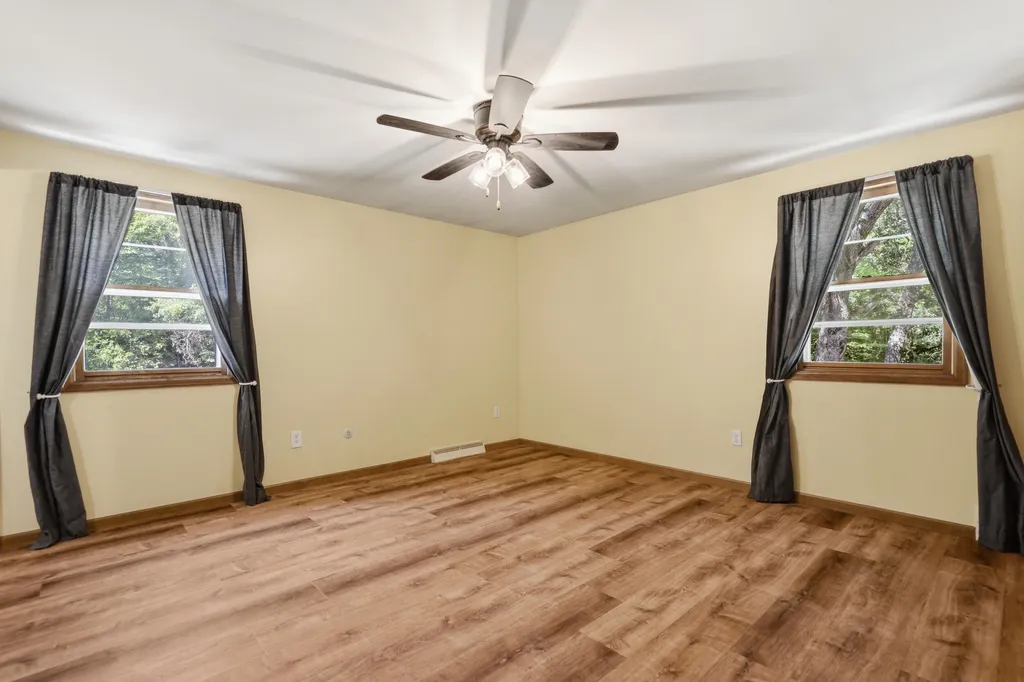 17480 Valley Drive Colfax Township MI 49307