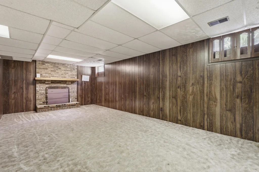 17480 Valley Drive Colfax Township MI 49307
