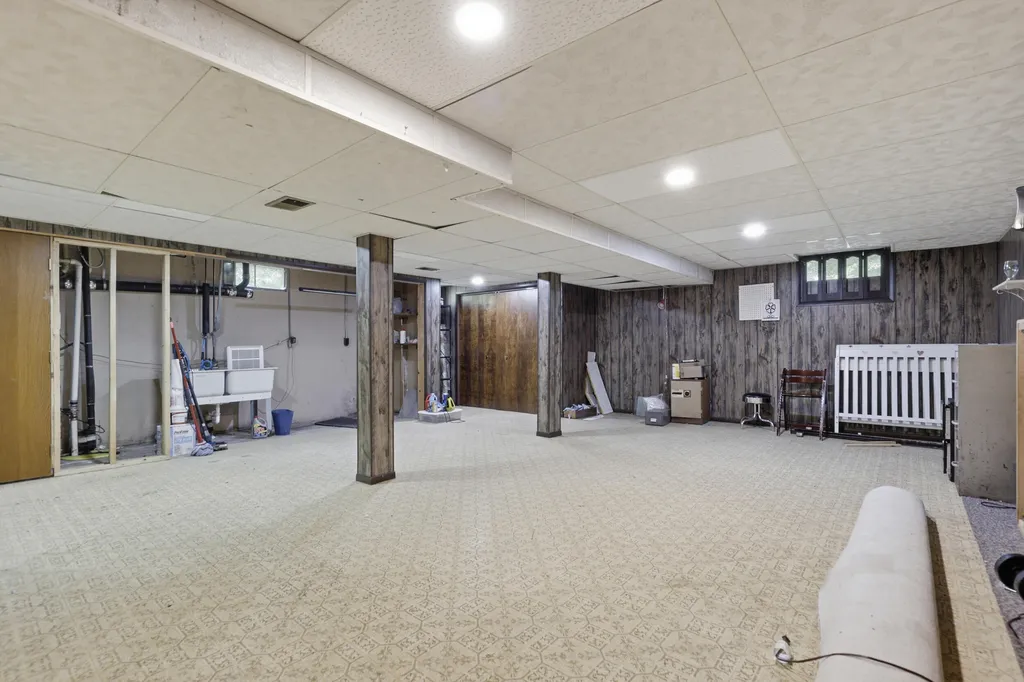 17480 Valley Drive Colfax Township MI 49307
