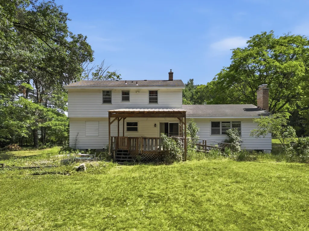 17480 Valley Drive Colfax Township MI 49307