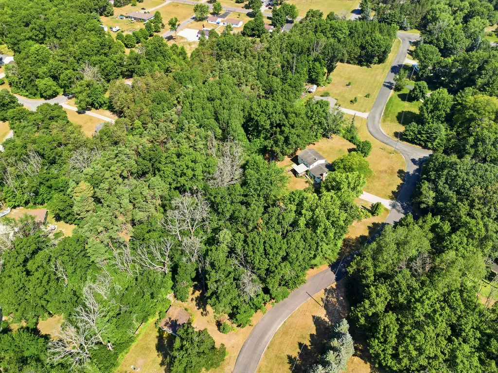 17480 Valley Drive Colfax Township MI 49307