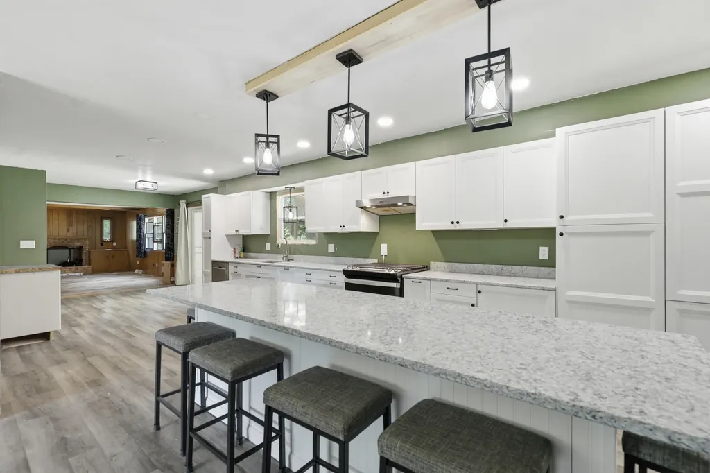 17480 Valley Drive Colfax Township MI 49307