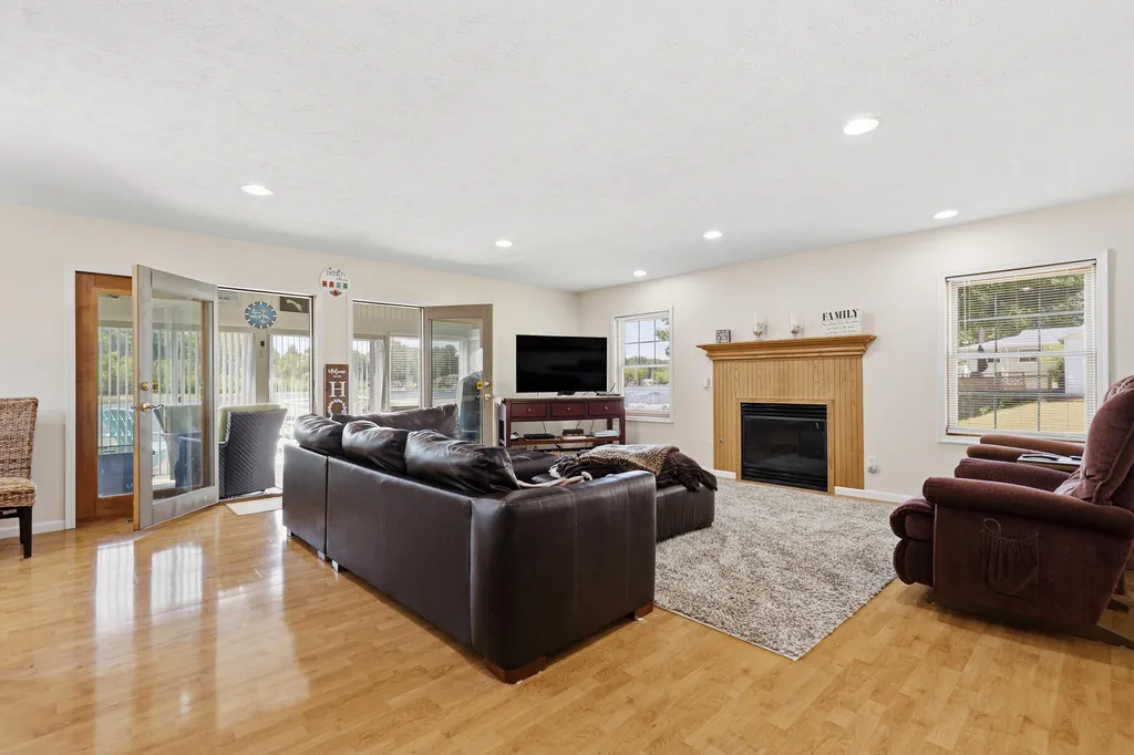 331 Lake Drive Douglass Township MI 48886