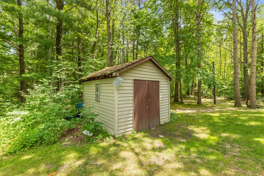 730 W Evergreen Road Sidney Township MI 48885