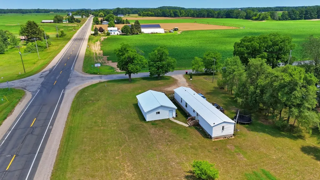 9479 N Bailey Road Winfield Township MI 49329