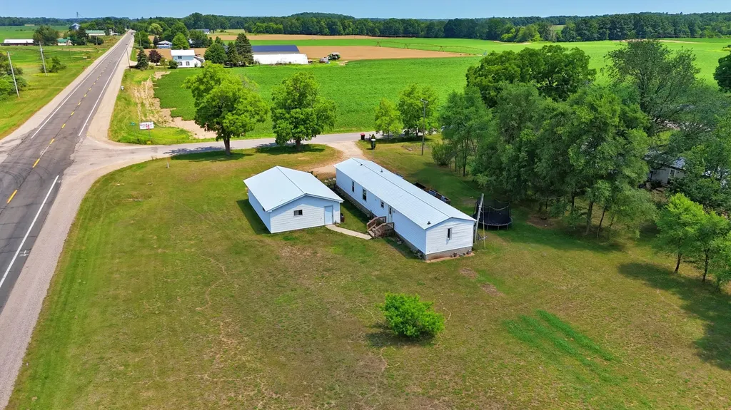 9479 N Bailey Road Winfield Township MI 49329