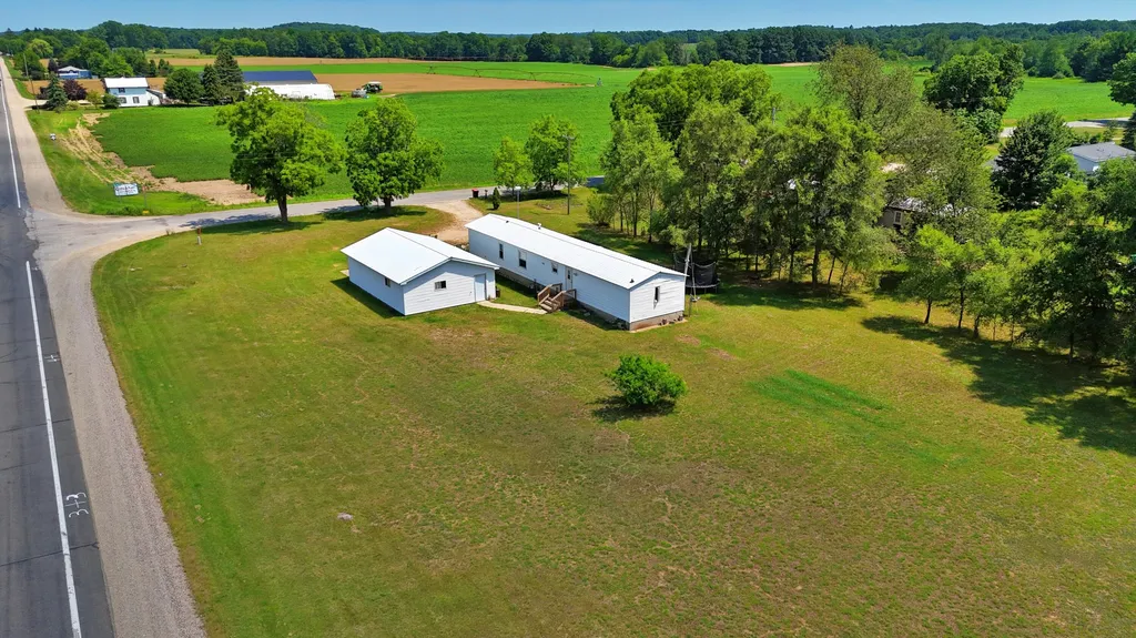 9479 N Bailey Road Winfield Township MI 49329