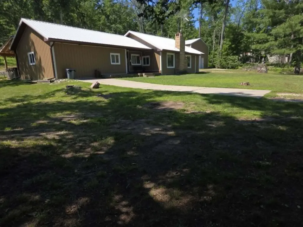 1799 W Sunset Drive Gerrish Township MI 48653