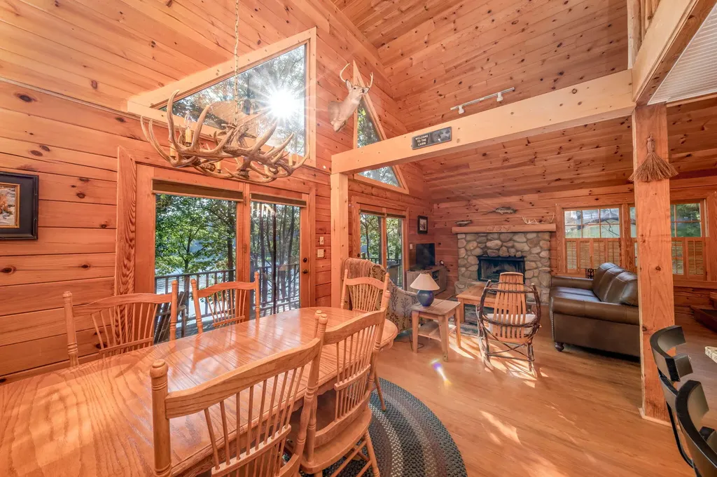 8711 N Island Drive Morton Township MI 49346