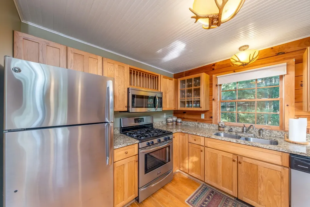 8711 N Island Drive Morton Township MI 49346