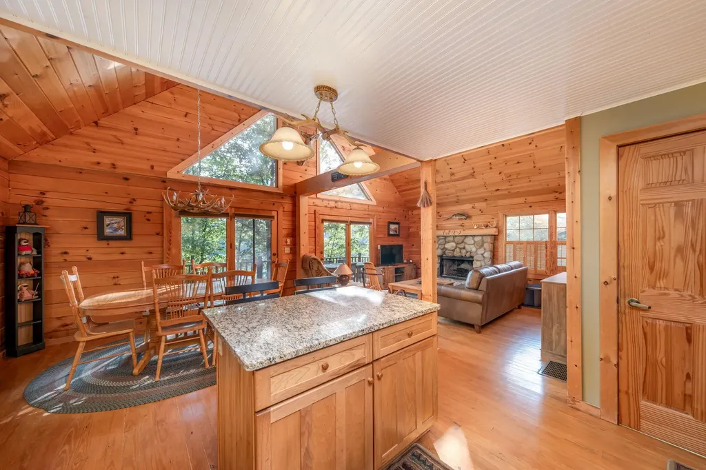 8711 N Island Drive Morton Township MI 49346