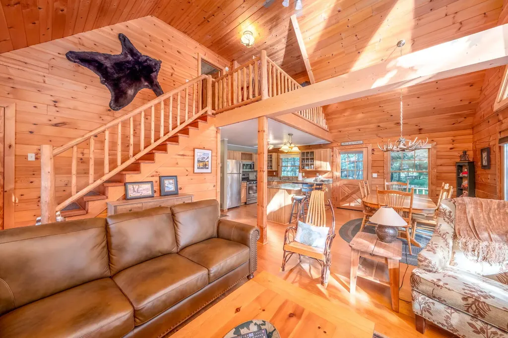 8711 N Island Drive Morton Township MI 49346