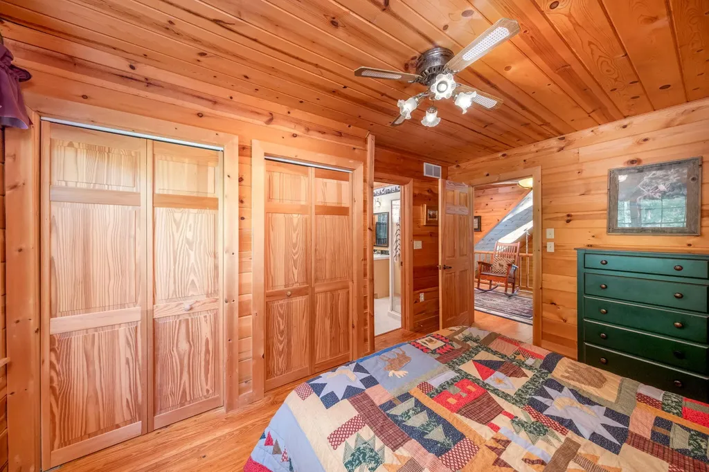 8711 N Island Drive Morton Township MI 49346