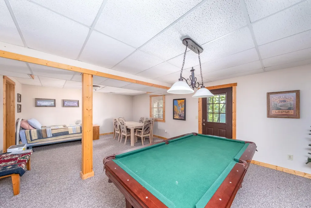 8711 N Island Drive Morton Township MI 49346