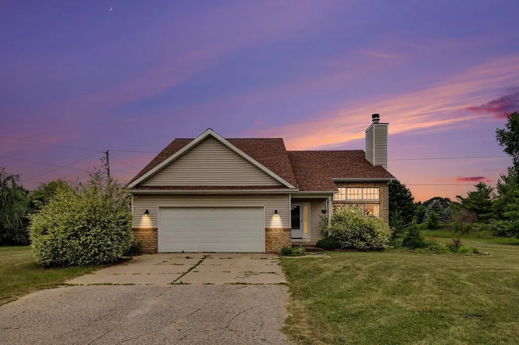 13575 Shaner Avenue NE Nelson Township MI 49319