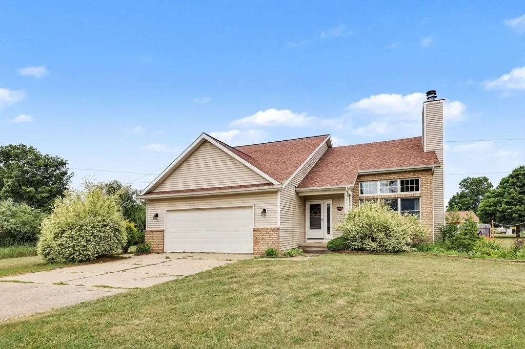 13575 Shaner Avenue NE Nelson Township MI 49319
