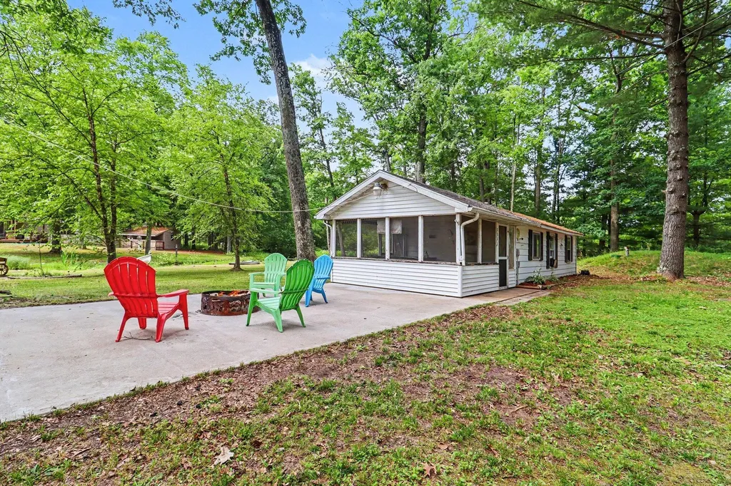 1321 W Channel Drive Lilley Township MI 49309