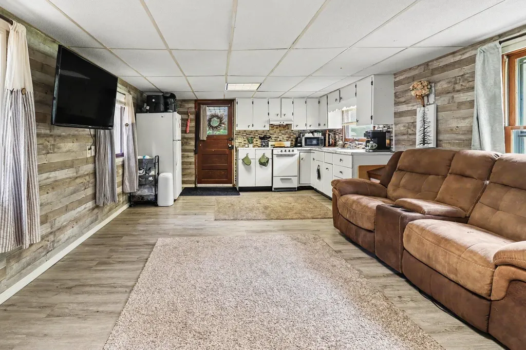 1321 W Channel Drive Lilley Township MI 49309