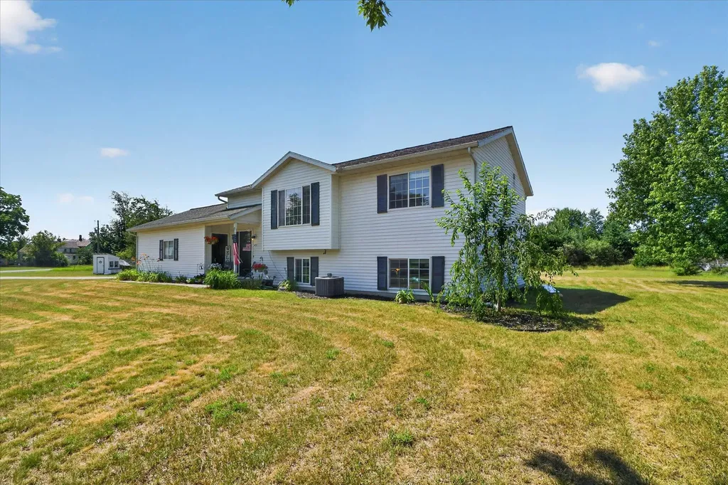 14777 Wabasis Avenue NE Spencer Township MI 49319