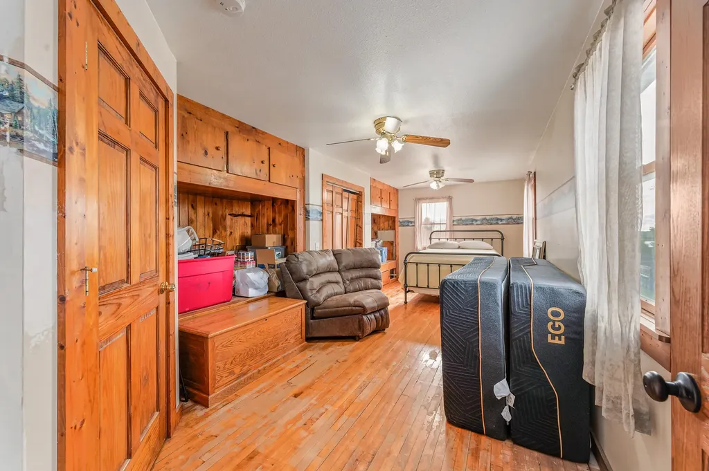 22865 20 Mile Road Burdell Township MI 49688