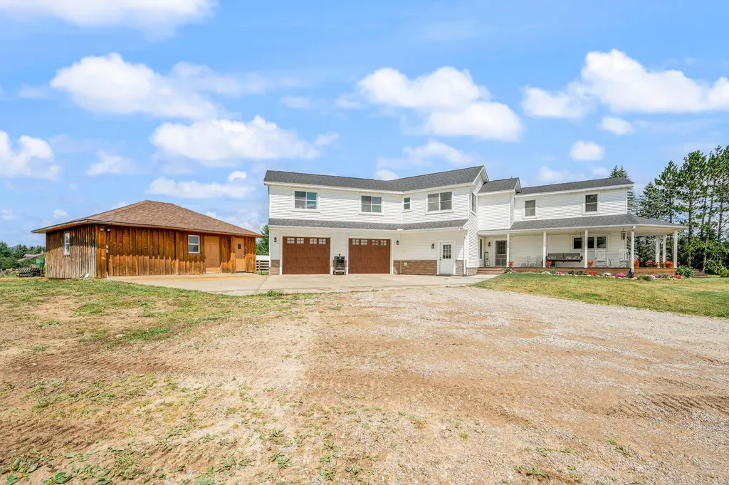 22865 20 Mile Road Burdell Township MI 49688