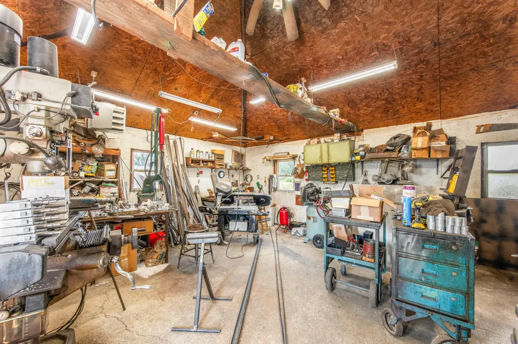 22865 20 Mile Road Burdell Township MI 49688