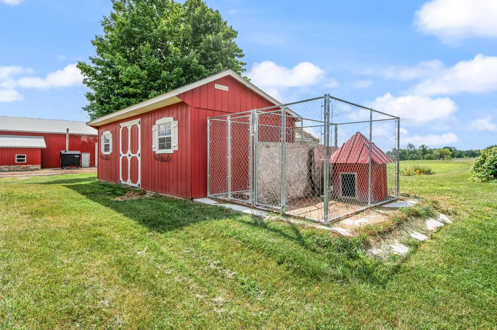 22865 20 Mile Road Burdell Township MI 49688