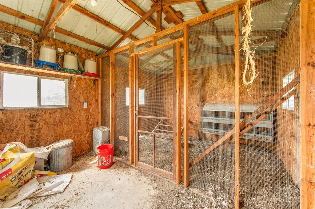 22865 20 Mile Road Burdell Township MI 49688