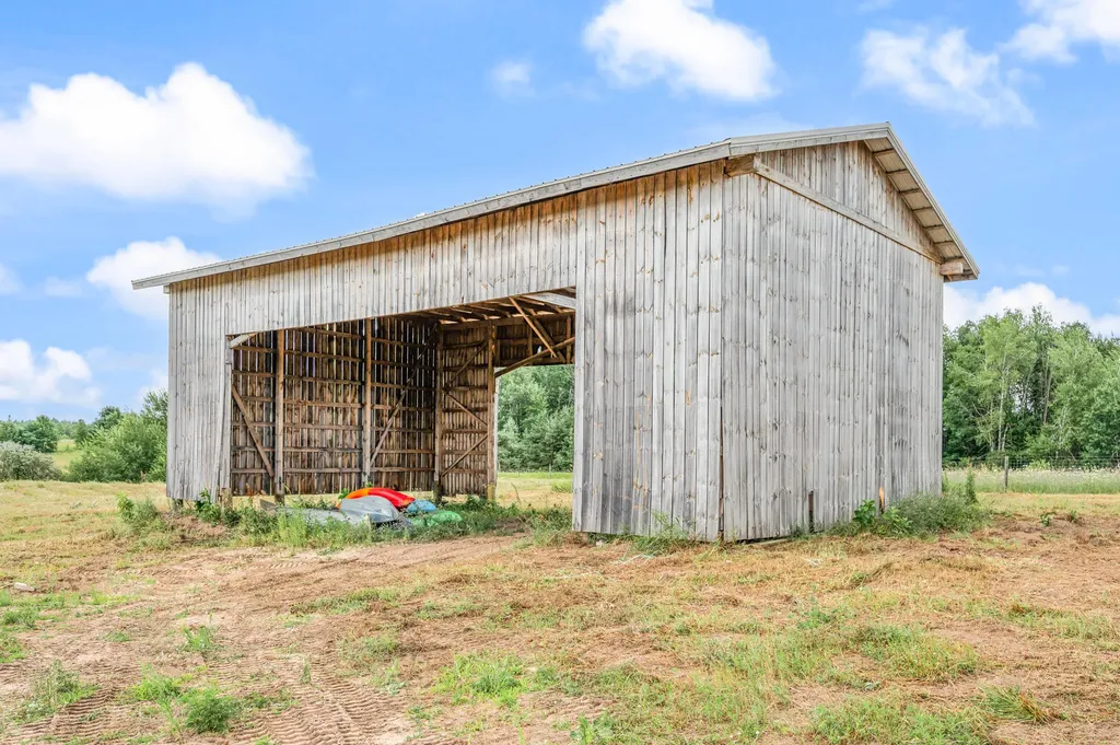 22865 20 Mile Road Burdell Township MI 49688