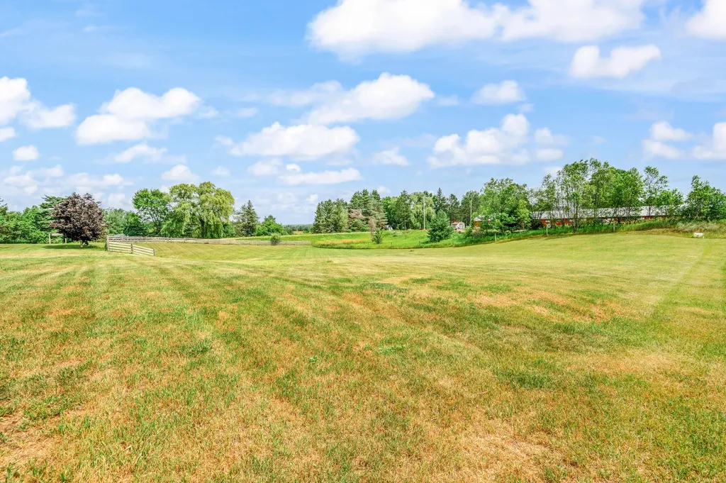 22865 20 Mile Road Burdell Township MI 49688