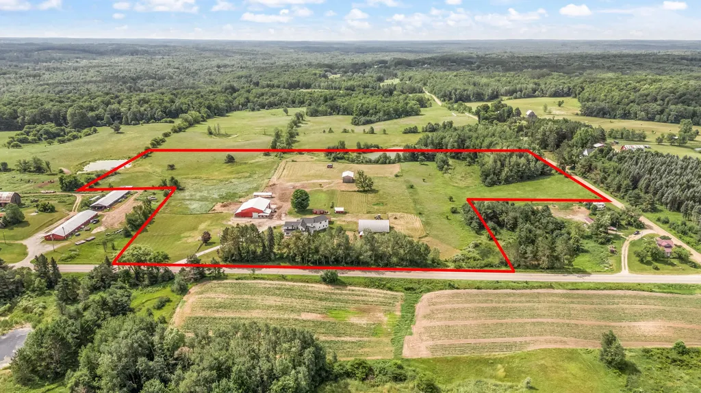 22865 20 Mile Road Burdell Township MI 49688