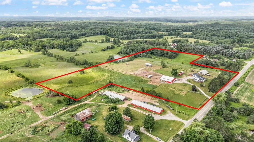 22865 20 Mile Road Burdell Township MI 49688