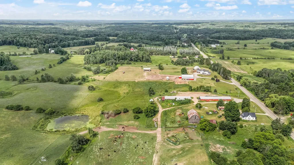 22865 20 Mile Road Burdell Township MI 49688