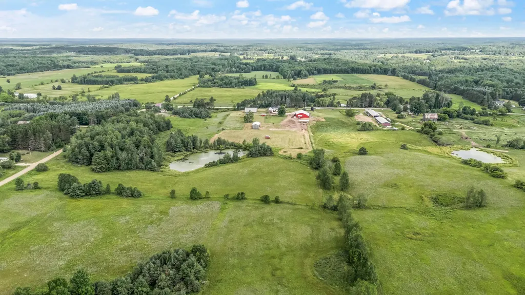 22865 20 Mile Road Burdell Township MI 49688