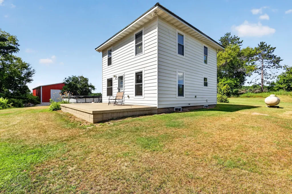 12423 20th Avenue N Middle Branch Township MI 49665