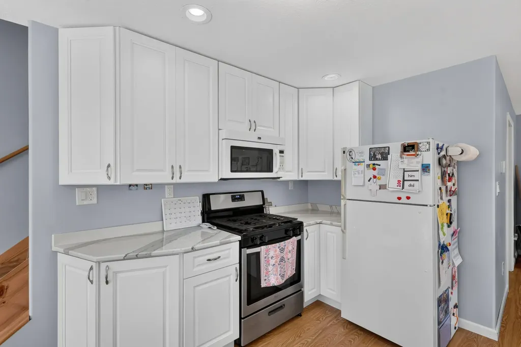 12423 20th Avenue N Middle Branch Township MI 49665