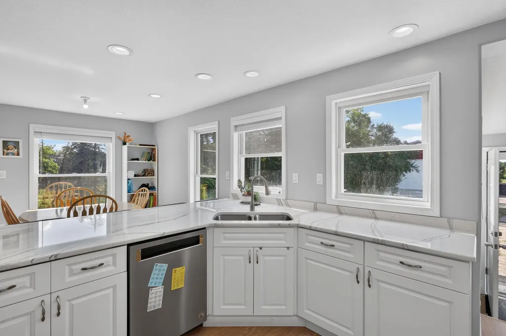 12423 20th Avenue N Middle Branch Township MI 49665