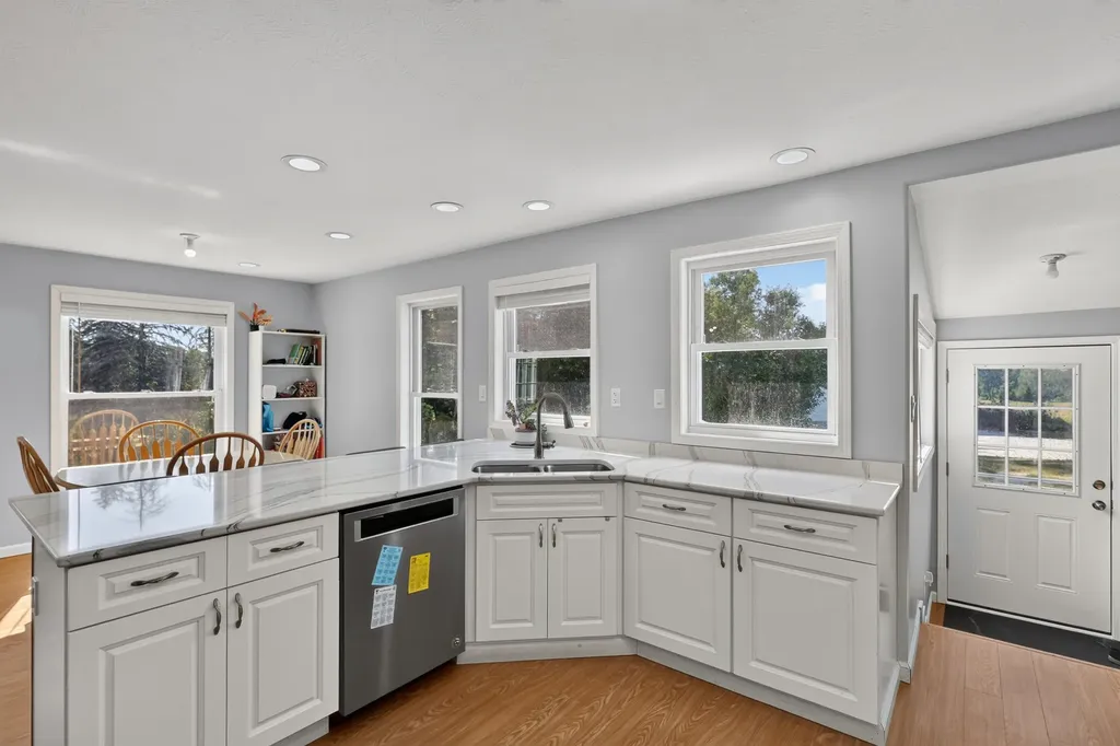 12423 20th Avenue N Middle Branch Township MI 49665