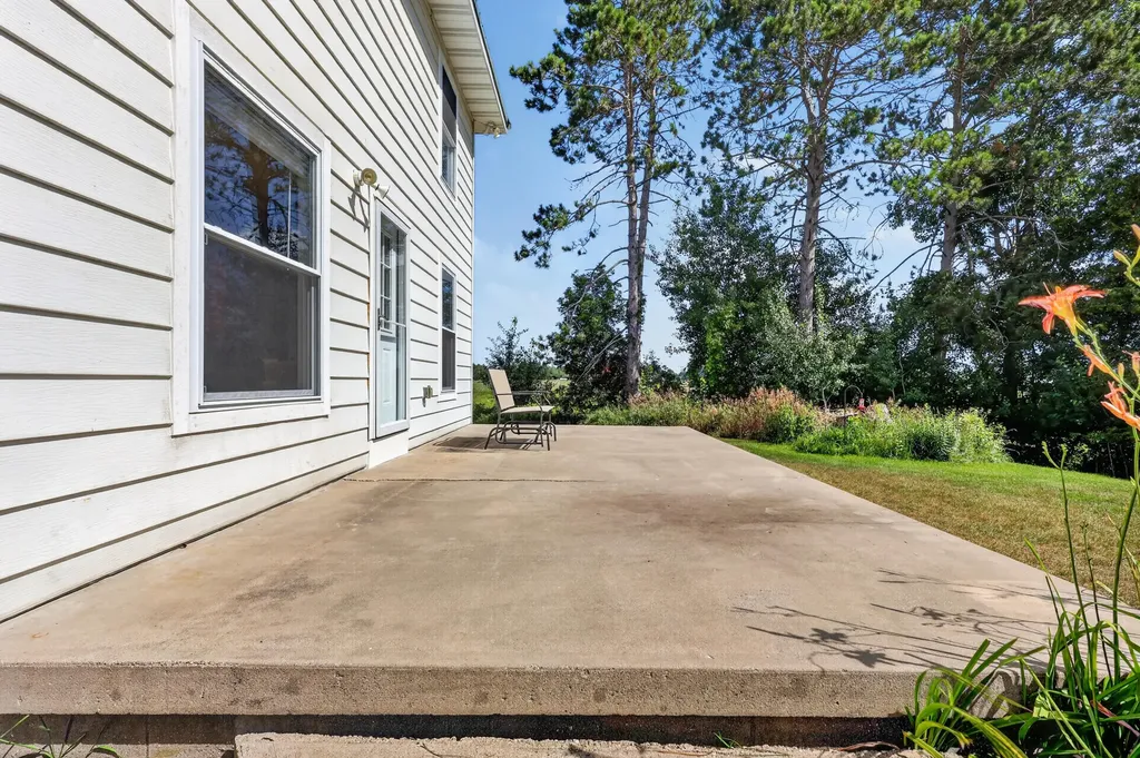 12423 20th Avenue N Middle Branch Township MI 49665