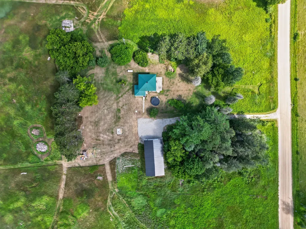 12423 20th Avenue N Middle Branch Township MI 49665