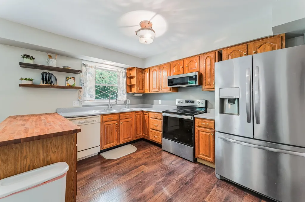 14190 Oak Hollow Drive Big Rapids Charter Township MI 49307