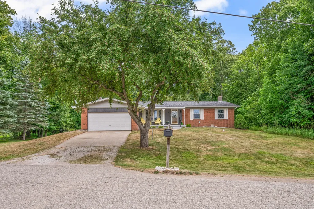 14190 Oak Hollow Drive Big Rapids Charter Township MI 49307
