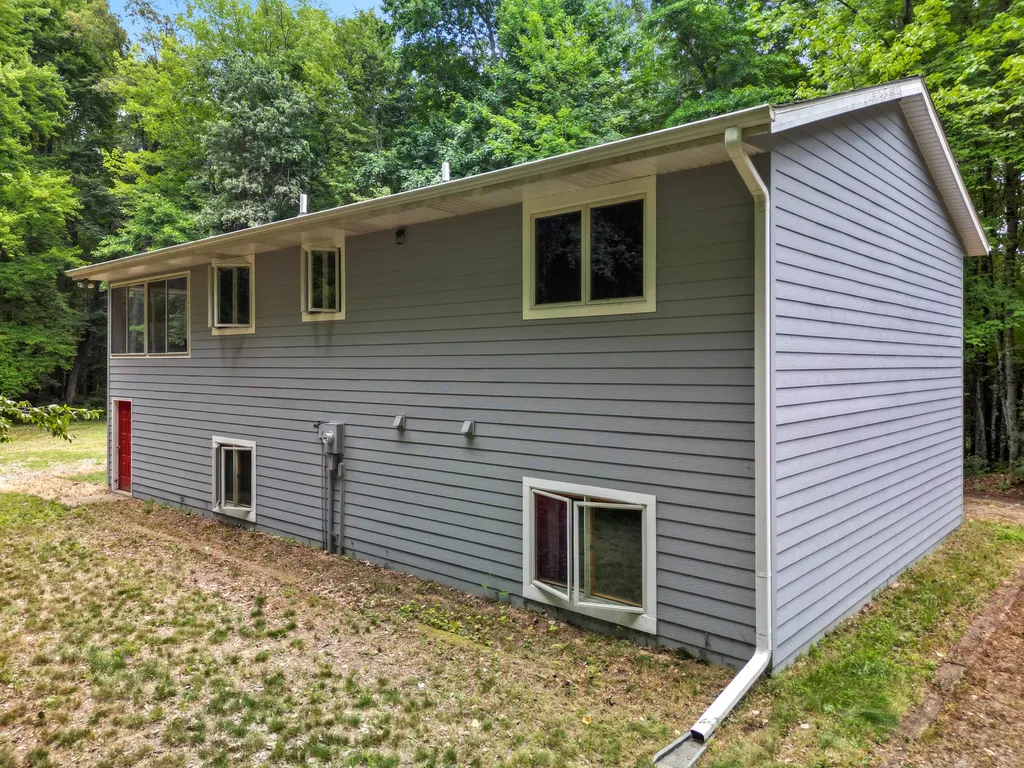 3283 S Spruce Avenue Everett Township MI 49349