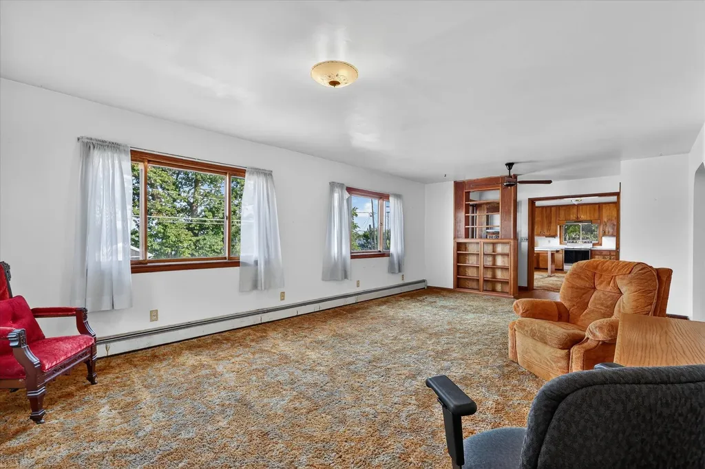 2610 S Shore Drive Crystal Township MI 48818