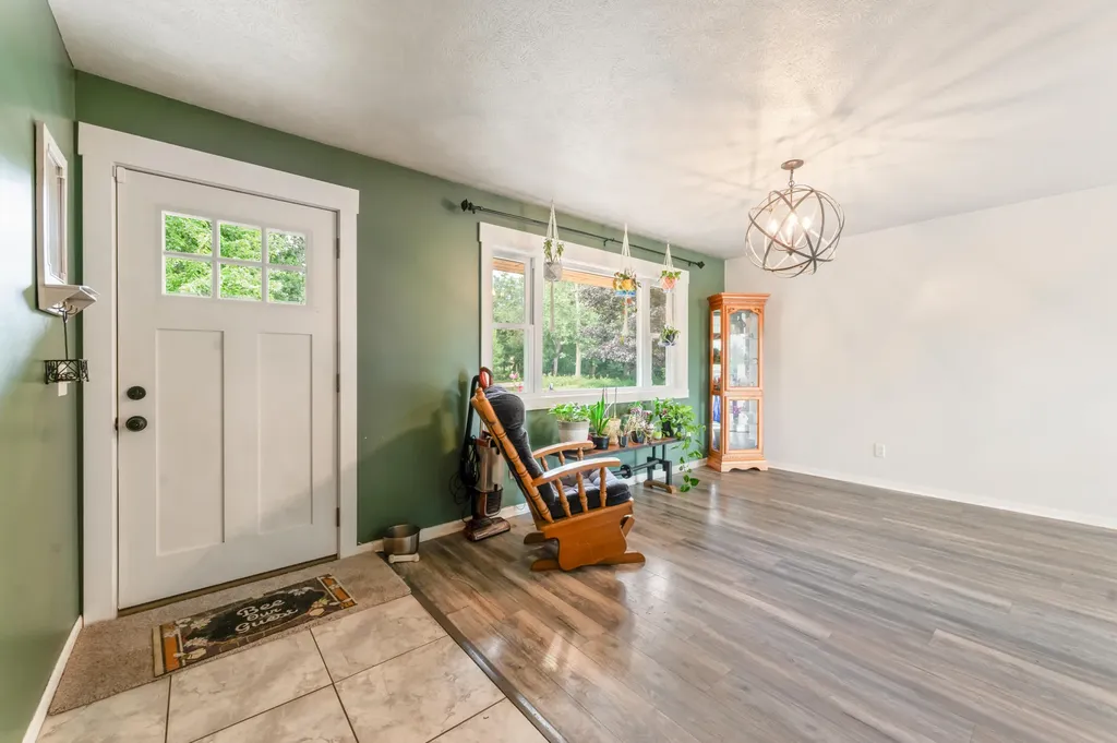 23886 Newcosta Avenue Green Charter Township MI 49338