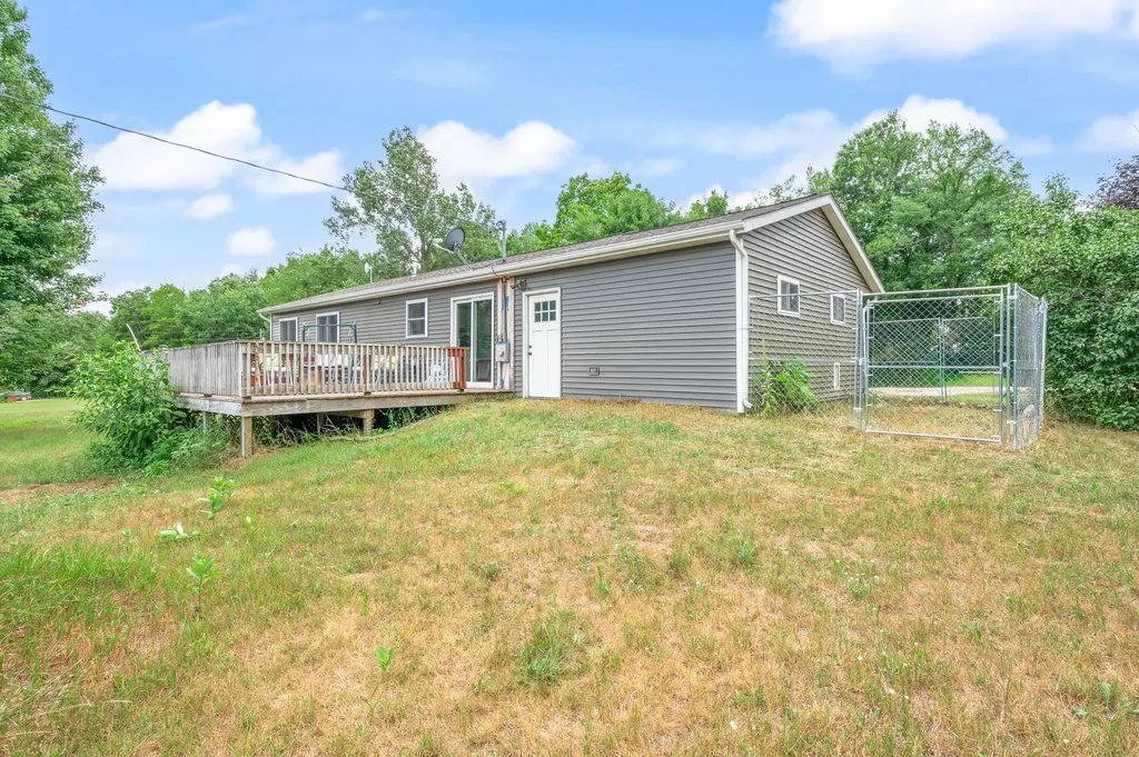 23886 Newcosta Avenue Green Charter Township MI 49338