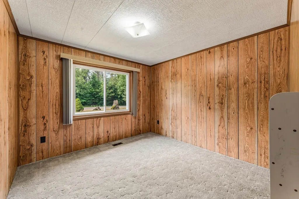 20290 11 Mile Road Lincoln Township MI 49655