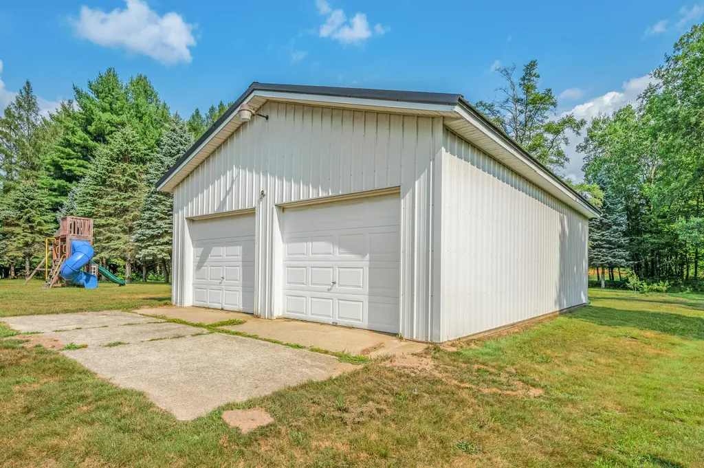 20290 11 Mile Road Lincoln Township MI 49655